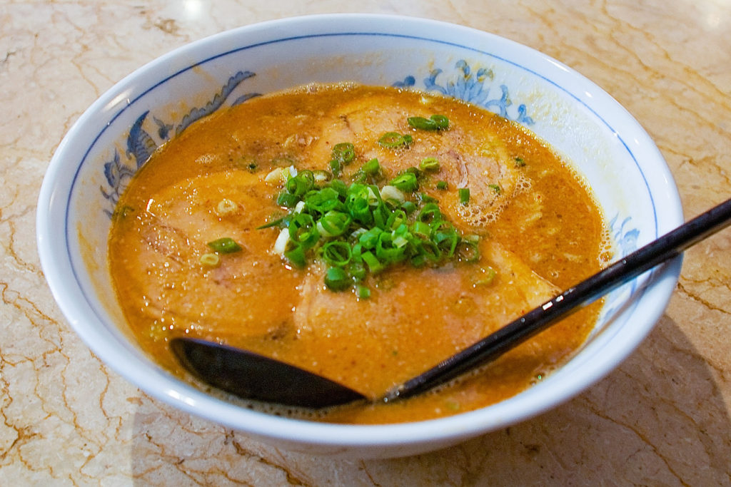 『ごまいち』のチャーシュー担々麺