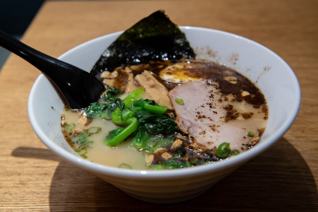 黒パイタンラーメン