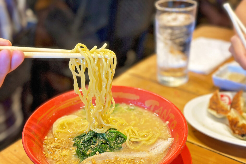 横浜とんこつ醤油（$14.75）